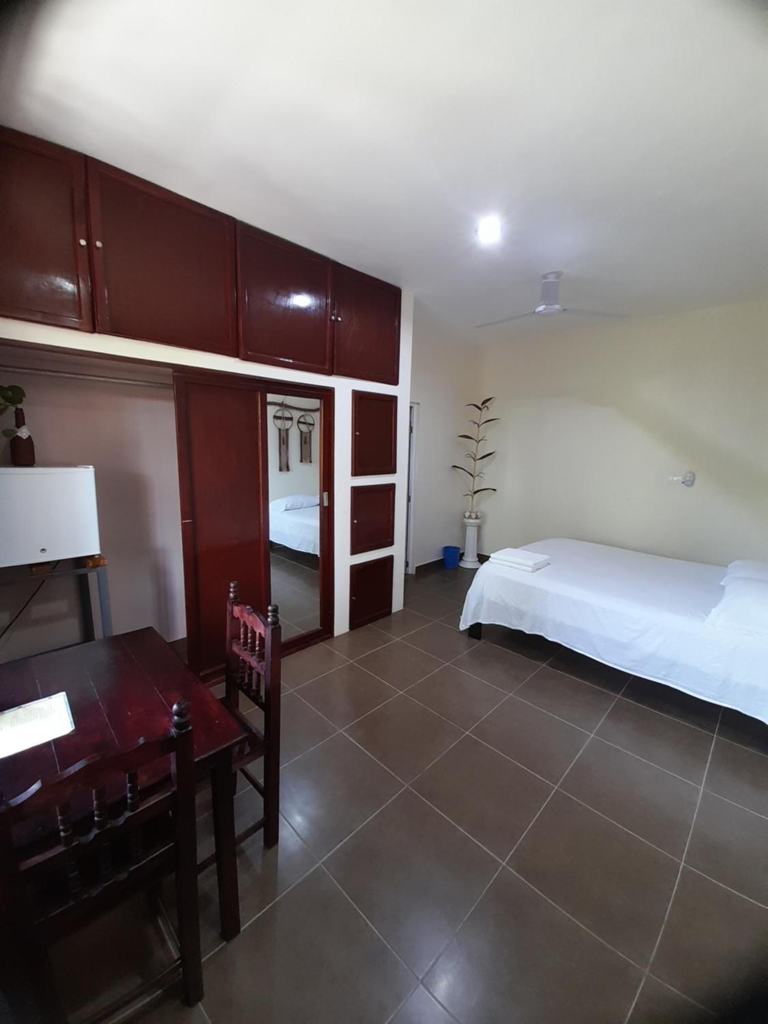 Villa Lirios Valladolid  Bilik gambar
