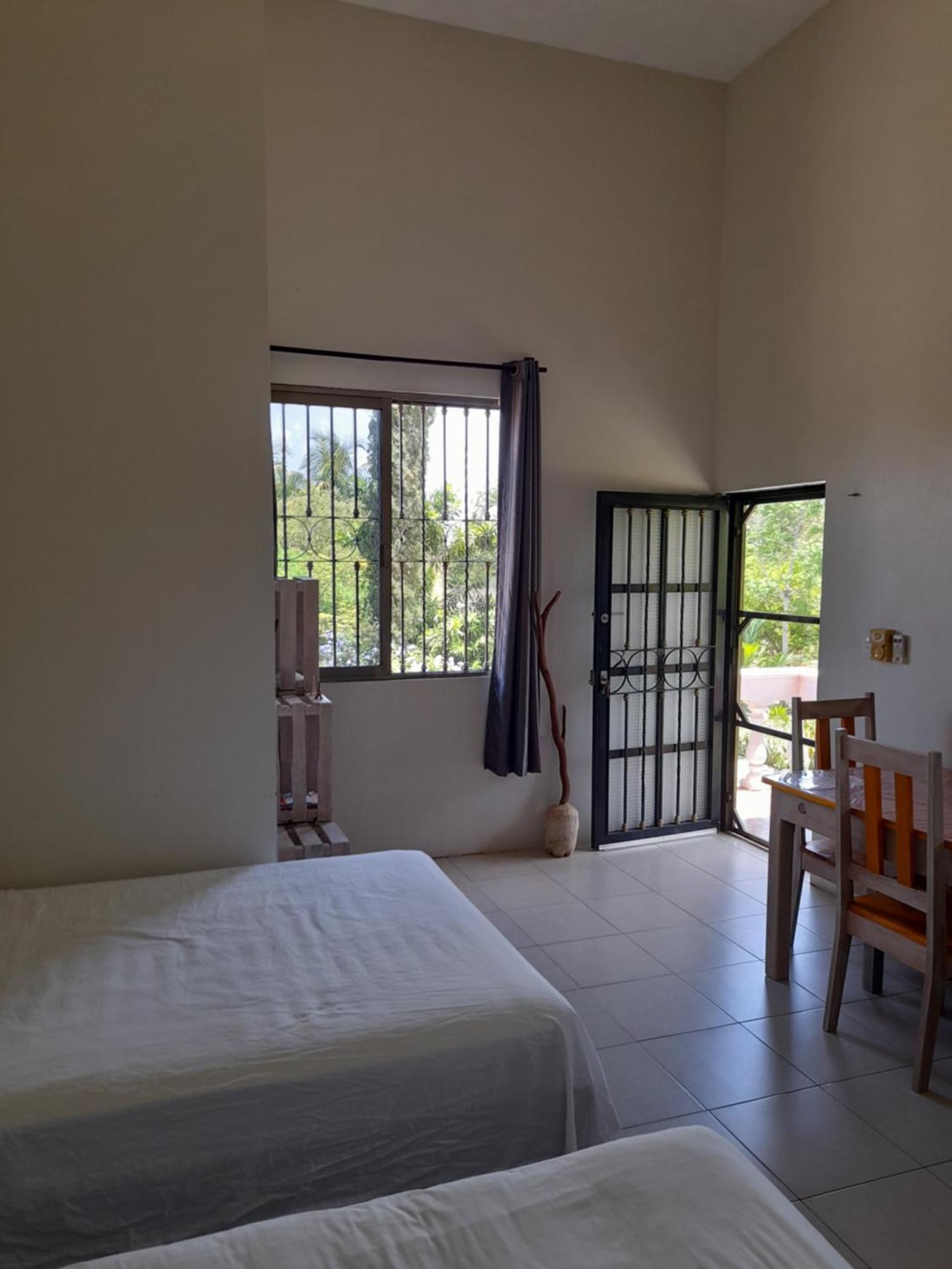 Villa Lirios Valladolid  Bilik gambar